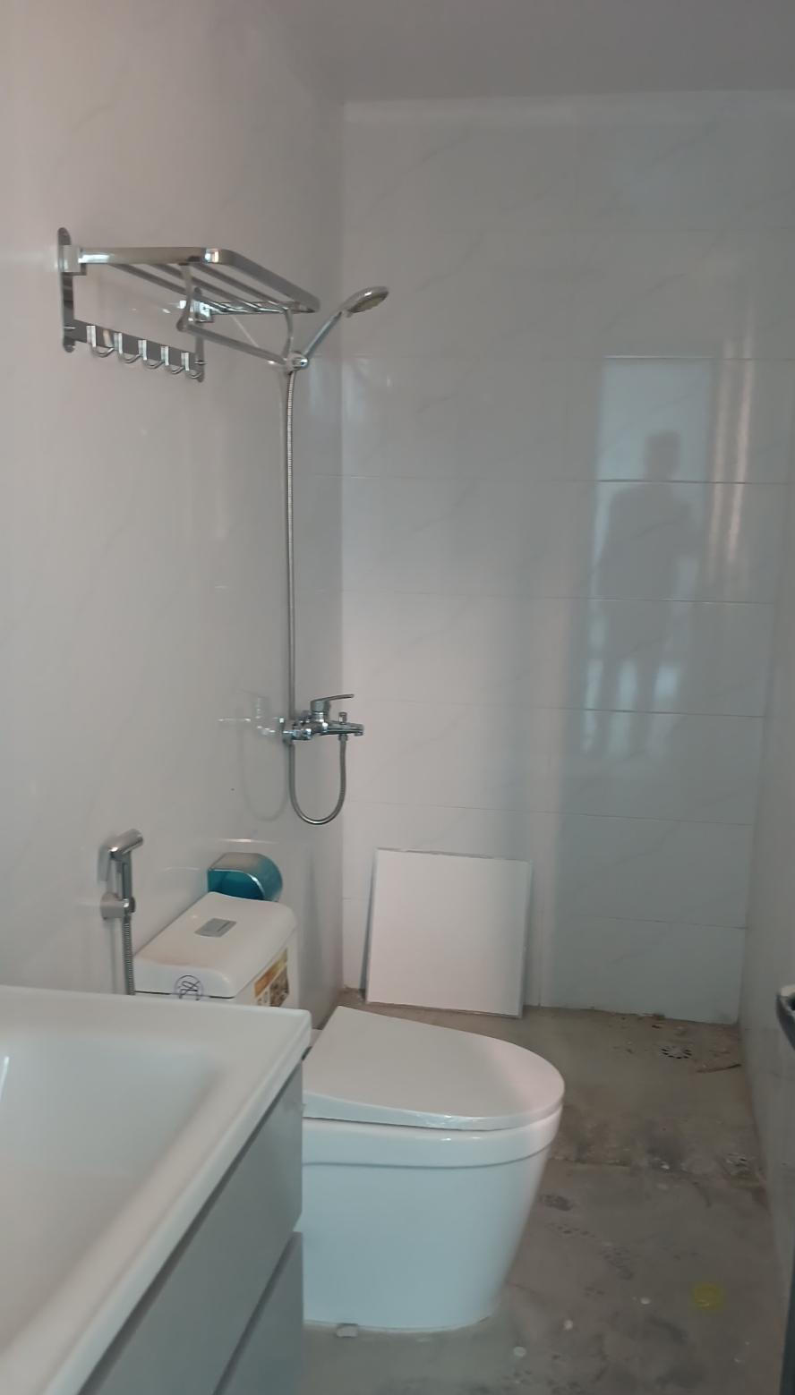Nhà 6 tầng – thang máy –Cổ Nhuế- Phạm Văn Đồng.